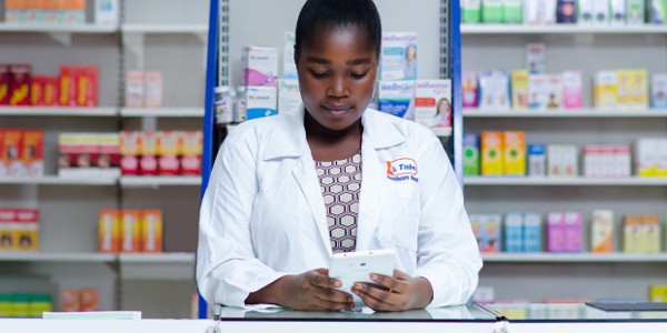 vowXpms pharmacy management on mobile and desktop